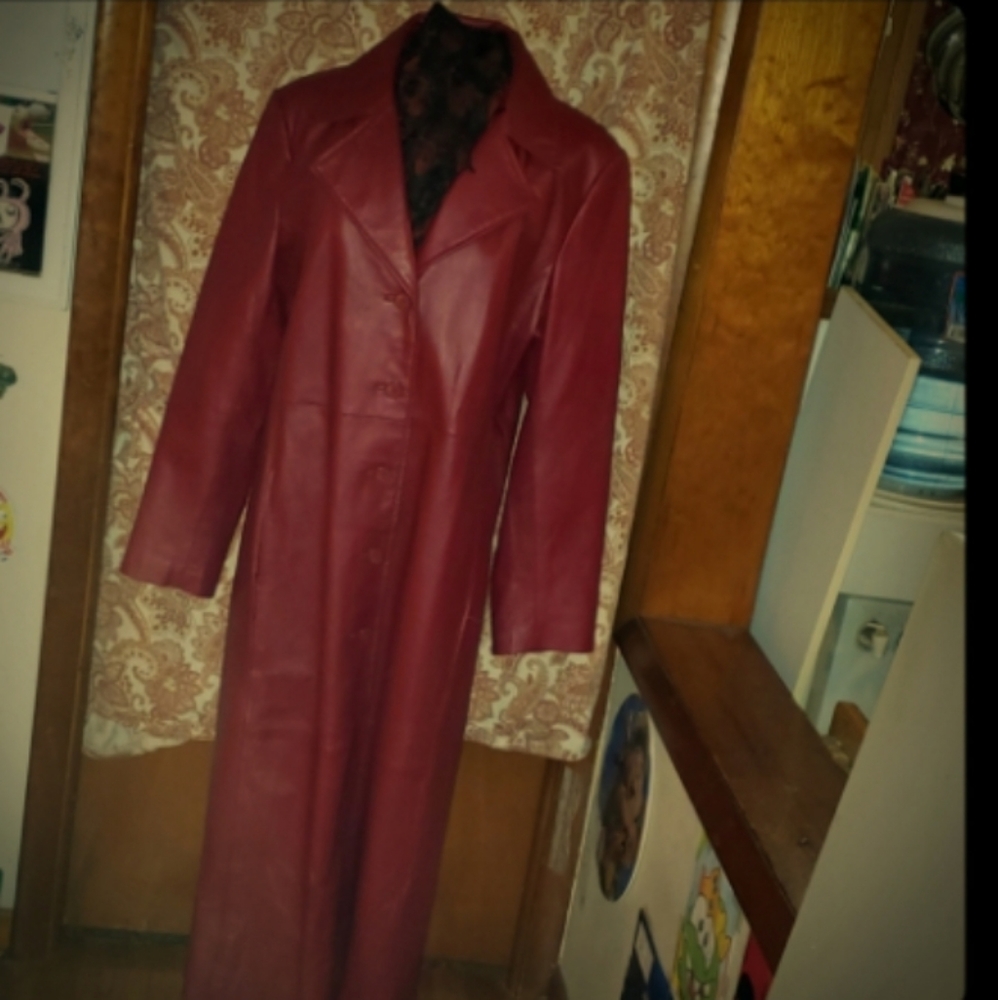 MARC MATTIS AUTH RED VTG LONG LEATHER TRENCH COAT with front pockets